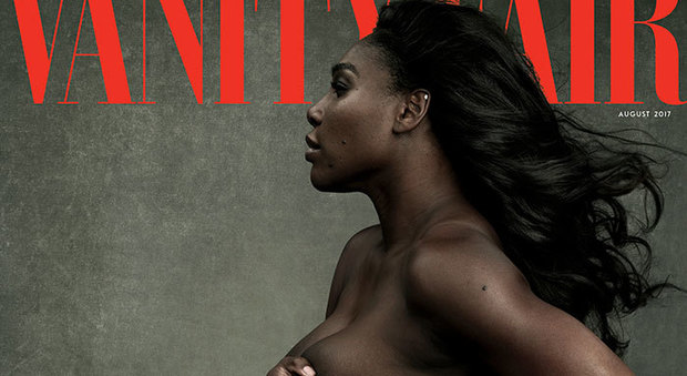 Serena Williams incinta posa in topless. I commenti: "Disgustosa"