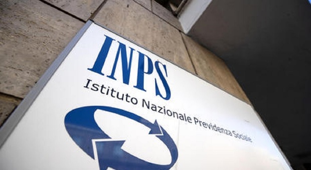 Salento, l'Inps sollecita il pagamento di 21mila euro, ma la casella mail è piena: il giudice annulla il debito