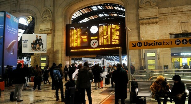 Covid, esodo verso Sud: tutti esauriti i treni Milano-Napoli