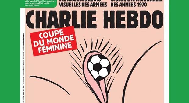 Charlie Hebdo e i Mondiali femminili, la vignetta fa discutere. «Mangeremo per un mese»