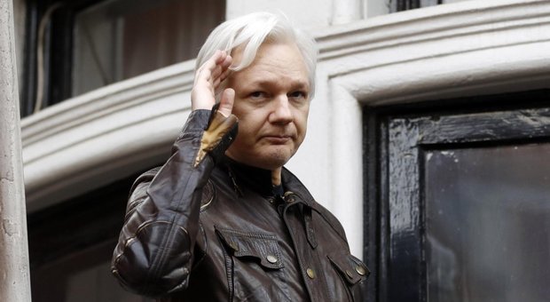 Festival di Sanremo 2019, Assange super ospite? La Rai svela il mistero