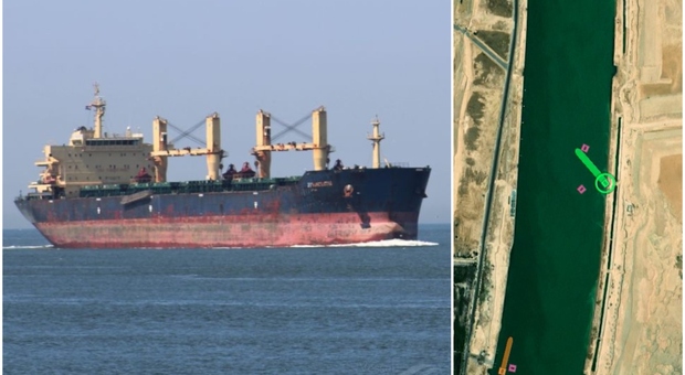Egitto, una nave portacontainer si incaglia nel Canale di Suez