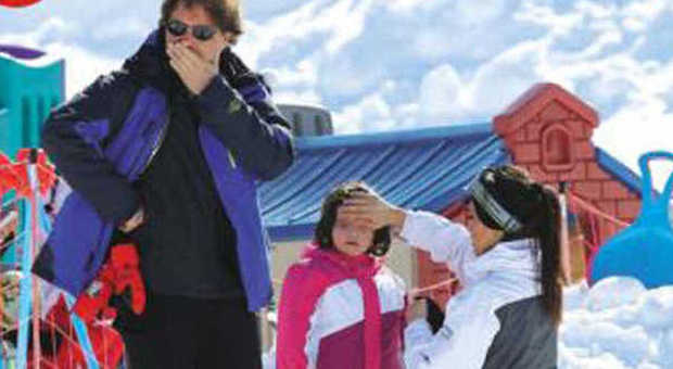 Leonardo Pieraccioni e Laura Torrisi di nuovo insieme: sulla neve con la piccola Martina