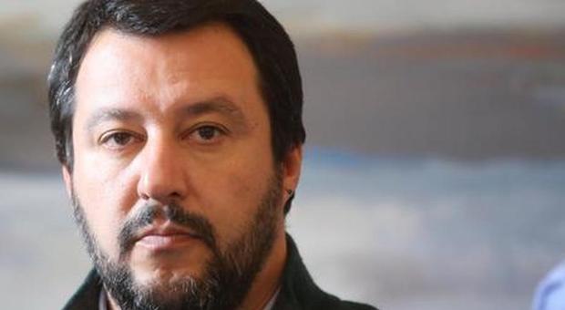Matteo Salvini, ex suocero tenuto in ostaggio e rapinato in casa a Milano: «Bottino ingente»