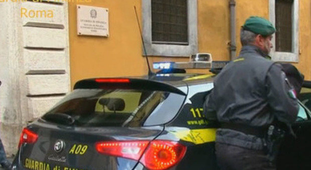 Appalti pilotati e bancarotta, dieci arresti: coinvolti amministratori del Casertano