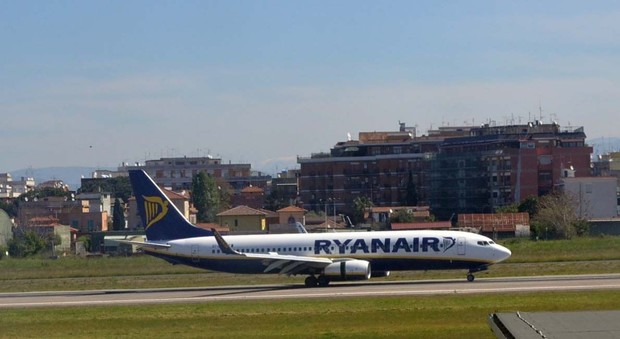 Roma, Ryanair vince contro il Comune di Ciampino: sì ai voli anche di notte