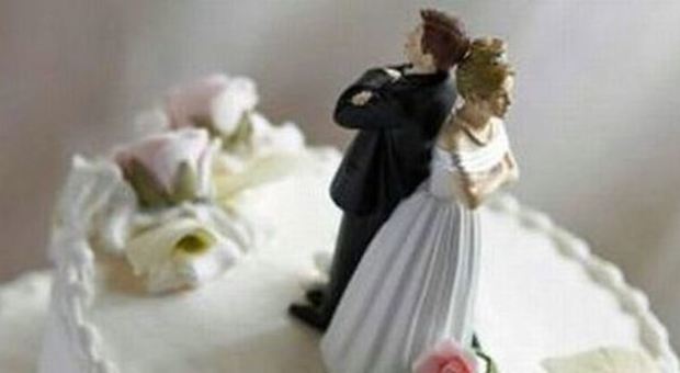 Matrimonio sempre più in crisi: in Italia ci si sposa di meno e si divorzia di più