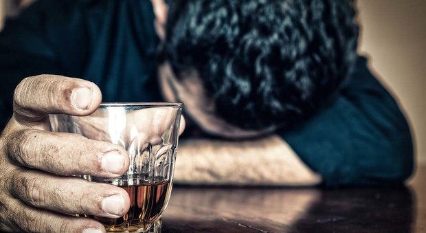 La ricerca: cellule staminali umane potrebbero curare l'alcolismo