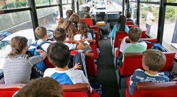 Uno scuolabus per salvare le elementari di Baricetta