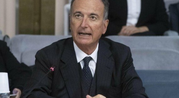 Franco Frattini, morto il presidente del Consiglio di Stato ed ex ministro nei governi Berlusconi: aveva 65 anni