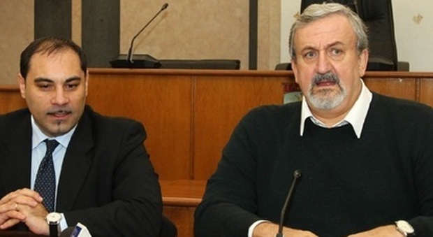 Il sindaco di Taranto Melucci e il presidente Michele Emiliano