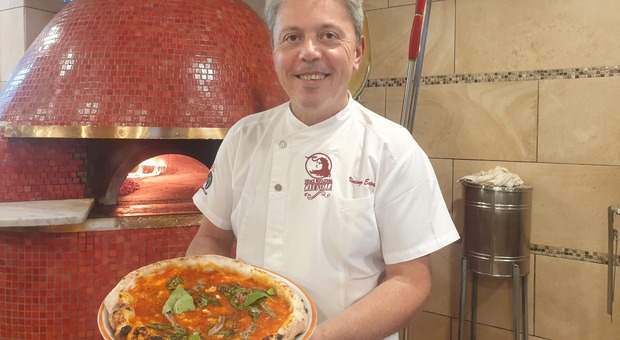 Pizzerie della Campania, tre galletti alla Pizzeria Carmnella: la sfida di Vincenzo Esposito tra tradizione e innovazione