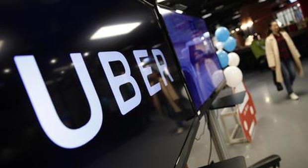 Uber, la Corte Ue: «Può essere obbligata ad avere gli stessi doveri dei taxi»