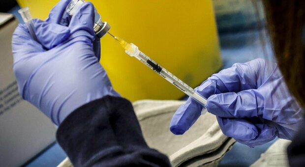 Muore paziente Covid non vaccinato, indagato medico folignate No vax