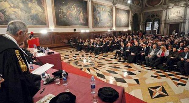 Veneto, guerra alla Corte dei Conti: «Blocca l'attività della Regione»