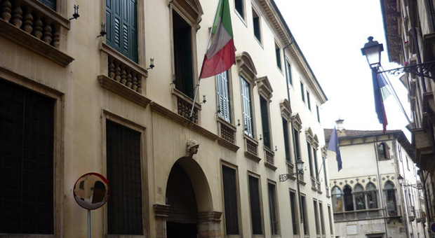Palazzo Nievo, in contra' Gazzolle, sede della Provincia di Vicenza