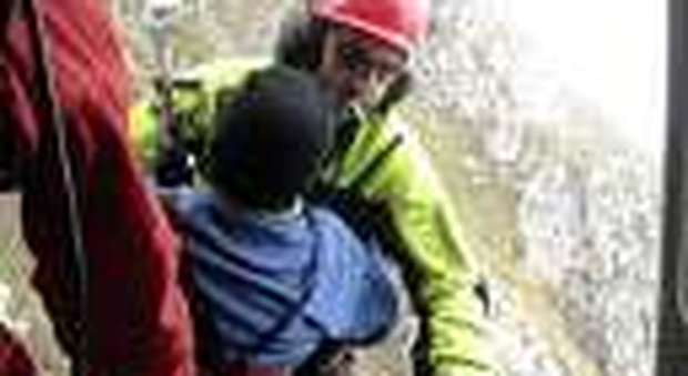 Ciclista in difficoltà sul monte Morrone: salvato con l'elicottero