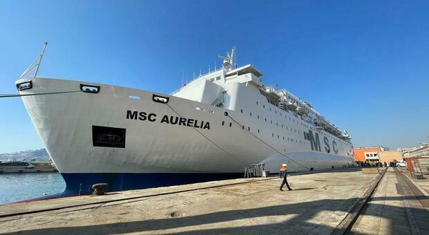 La nave traghetto Msc Aurelia