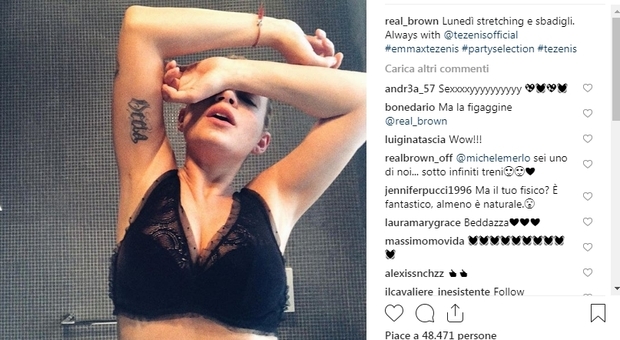 Emma Marrone, la foto in reggiseno nero fa il pieno di like su Instagram