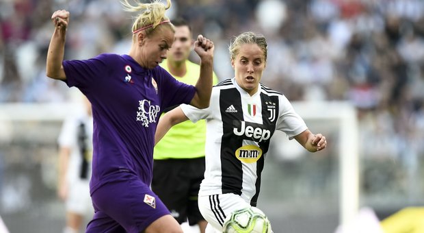 Juventus-Fiorentina femminile, vincono le bianconere, scudetto a un passo