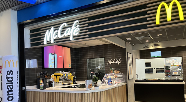 McDonald’s di Napoli in via Argine