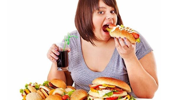 L'obesità cancella il gusto: le papille gustative "si bruciano"