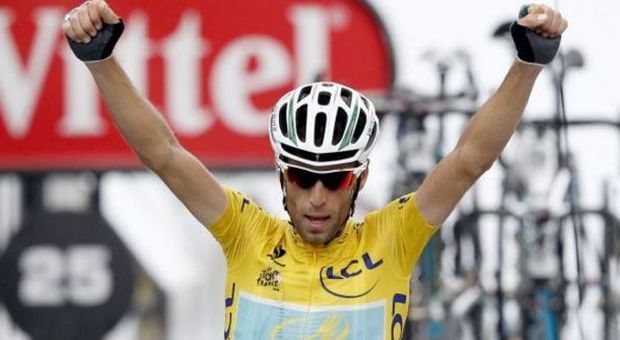 Tour de France, Nibali vince la 18a tappa e ​ipoteca la maglia gialla: "Il padrone sono io"