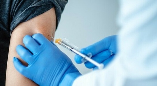 Aids, al via la sperimentazione del vaccino Mrna Moderna: somministrata la prima dose