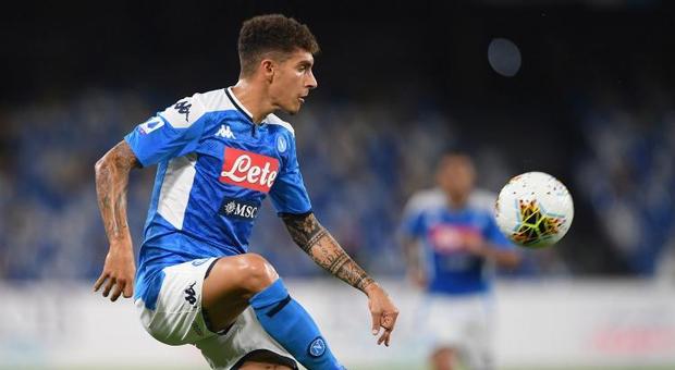 Napoli, l'agente di Di Lorenzo accusa: «È stato preso per giocare a destra»