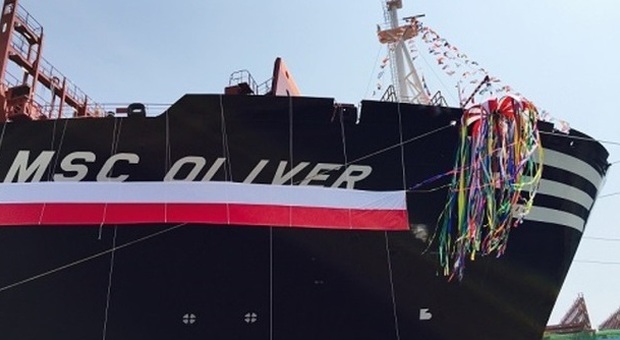 Msc Oliver, la mega-nave per trasportare container