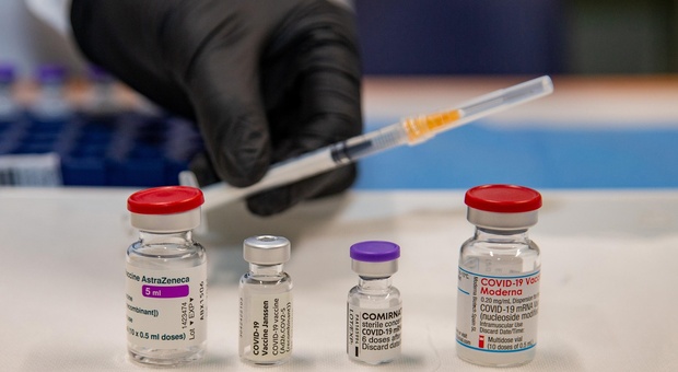 Vaccino anti-Covid in farmacia: in Puglia si dovrebbe partire dalla prossima settimana