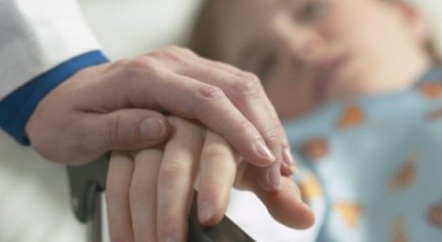 A tre anni malata di una leucemia che colpisce un bimbo su un milione