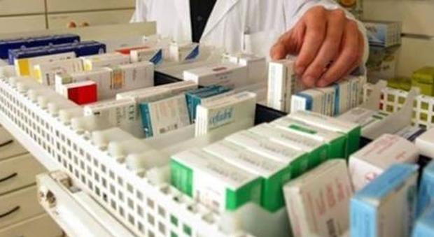 Farmaci rimborsabili, taglio Regioni su 1.500 prodotti per malati cronici