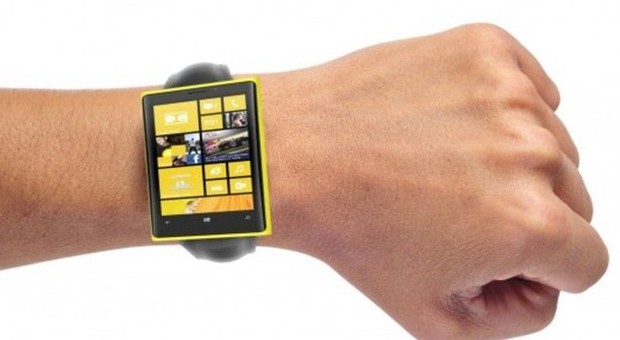 Microsoft pronta a lanciare il nuovo smartwatch: Sarà compatibile con tutti gli smartphone