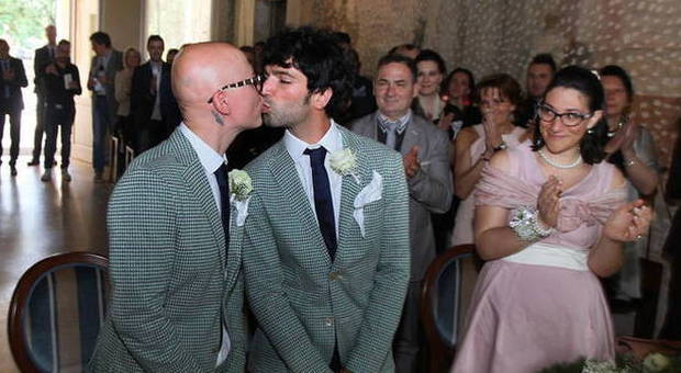 Un matrimonio gay (foto d'archivio)