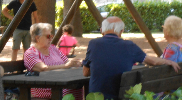 Terni. Anziani, contro il caldo gite gratis a Piediluco a caccia del fresco