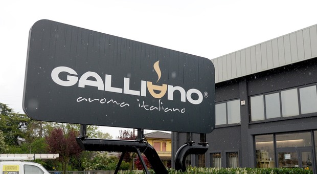 Assalto al magazzino della Galliano: portati via oltre 2600 kg di caffè
