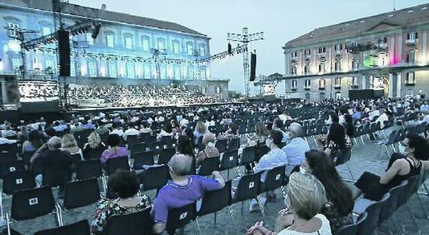 Teatro San Carlo, Roberto De Simone boccia la Carmen al Plebiscito: «L'opera non va in piazza»