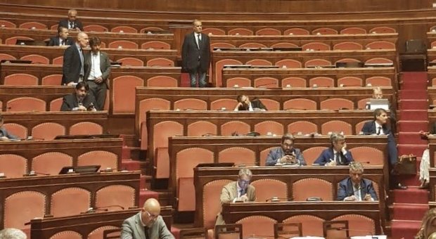 Senato, Pd fotografa i banchi vuoti: Lega assente al ricordo di Borsellino