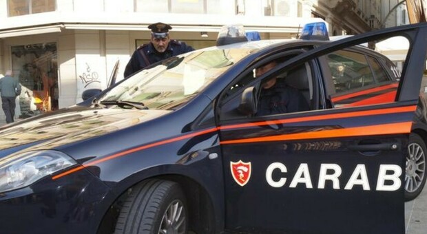 Omicidio a Palermo, ragazzo di 32 anni ucciso a colpi di pistola: forse una lite per motivi economici