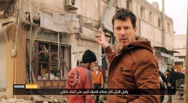 Isis, l'ostaggio Cantlie scrive alla famiglia: "Dimenticatevi di me"