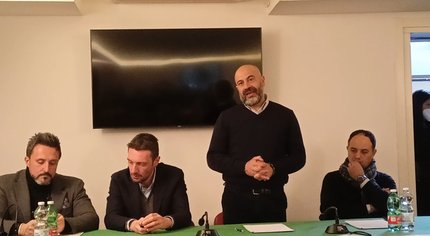 Italexit di Paragone sbarca a Napoli e recluta nuovi amministratori locali