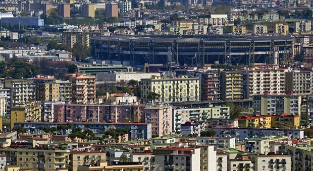 Una veduta del quartiere Fuorigrotta a Napoli con un'alta concentrazione di immobili.