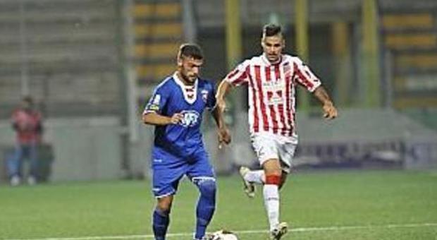 L'esterno sinistro Luca Parodi durante una partita dell'Ancona