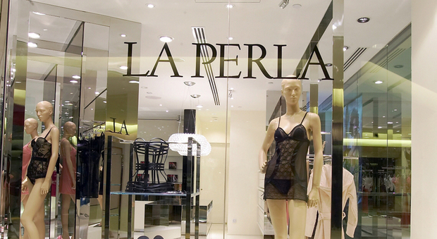 La Perla diventa anglo-olandese: "Saltata la vendita ai cinesi". Dopo Gucci e Fendi, un altro marchio saluta l'Italia