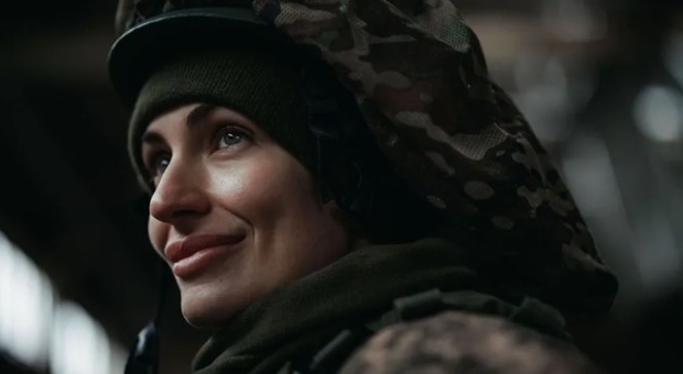 Olga Bigar, la "strega" eroina della resistenza ucraina: «Posso dare fuoco al cielo»