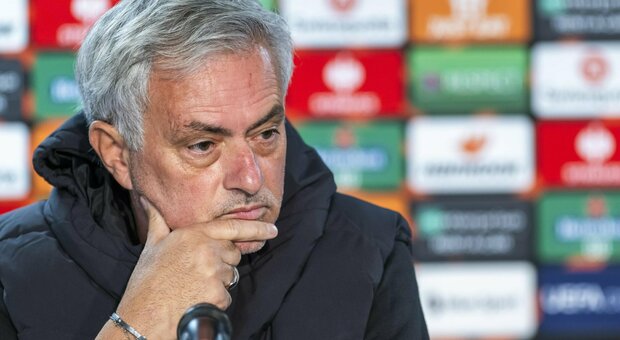 Sassuolo-Roma, probabili formazioni. Ma Mourinho attacca arbitro e Berardi: «Lo amo e lo odio, prende falli e rigori inesistenti»