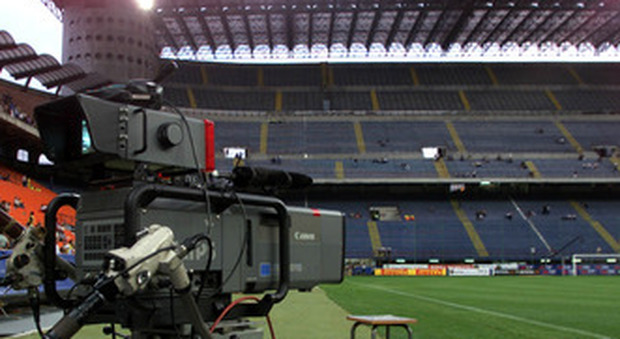 Serie A, il caso dei diritti tv all'estero: il made in Italy non vola più