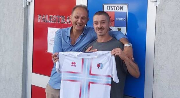 Claudio Fant, dirigente del San Giorgio Sedico, con Dario Sottovia, bomber da 200 gol in carriera a soli 31 anni