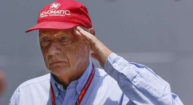 Niki Lauda ricoverato in terapia intensiva per una grave influenza
